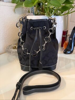 Y2K Vintage Coach mini bucket jacquard pattern bag
